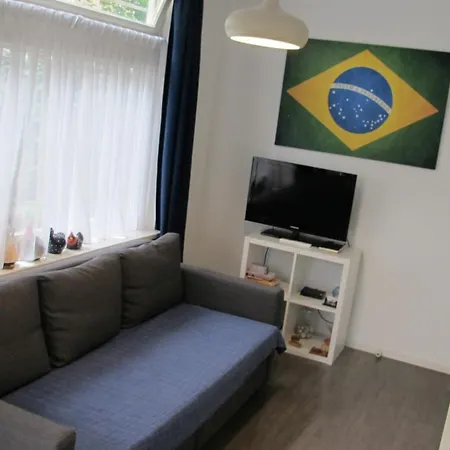 Bos En Lommer - Erasmus Park Area Aparthotel 3*